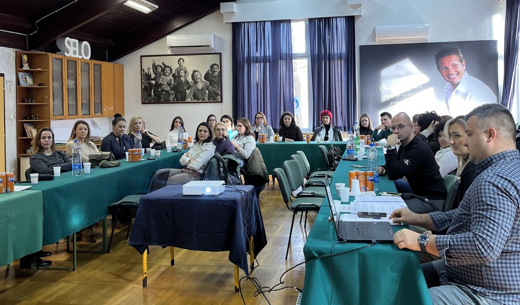 Obuka za stručnjake u organizaciji Asocijacije centara za porodični smeštaj i usvojenje