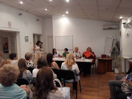 Promotion of the manual Theory and practice of foster care in Serbia through professional work to the well being of the child 